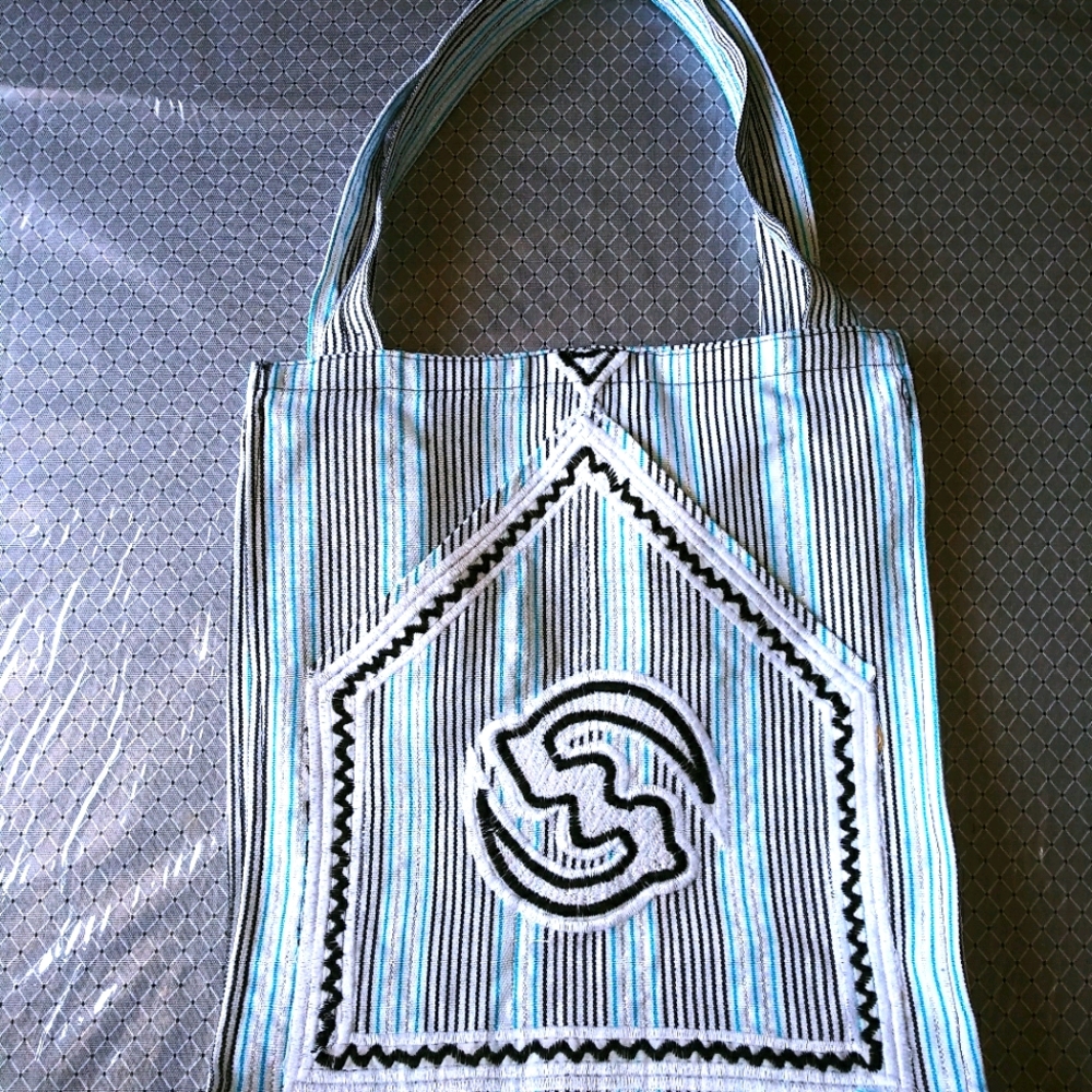 Cali Native American Tote bag